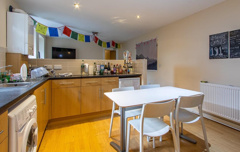 Richmond Road, Plasnewydd, Cardiff - Image 1